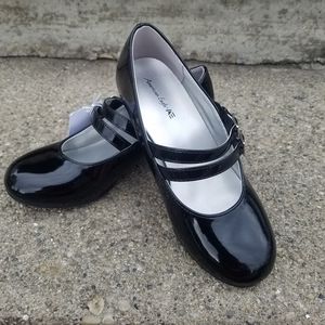 NWT Black Patent Pump size 13